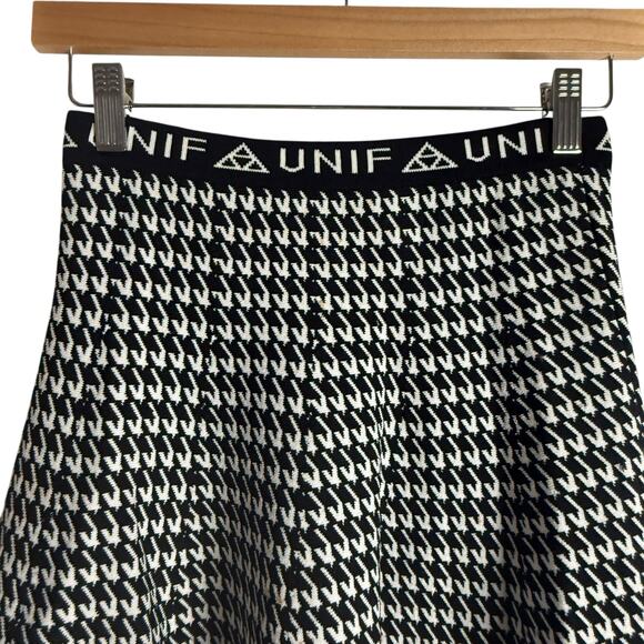 UNIF Black White Houndstooth Knit Logo Waist Fit & Flare Mini Skirt Size Medium - Picture 3 of 9